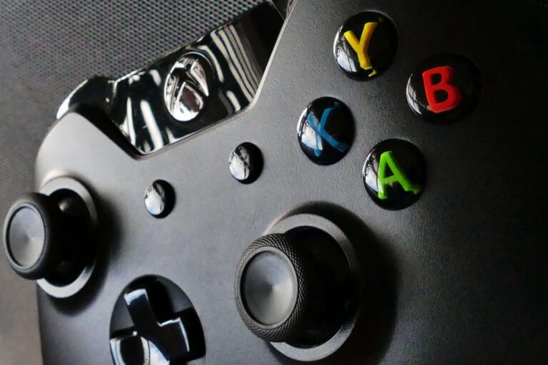 computer-technology-wheel-joystick-play-number-663320-pxhere.com